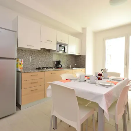 Fiore-1 By Interhome Lägenhet *